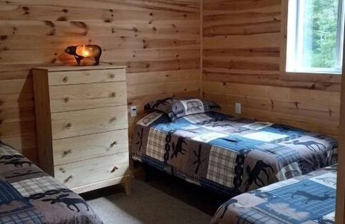 Machin Resort | Beautiful All Equiped Eagle Lake View Cottage