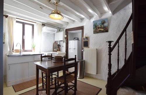 Engreux House | Beautiful and Authentic Cottage