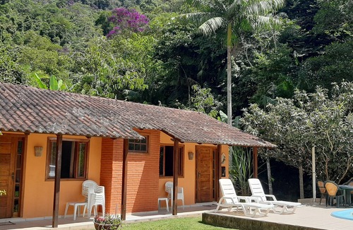Domingos Martins House | Beautiful and comfortable house in place, with preserved nature, swimming pool and fishing lake