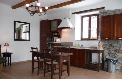 Mombarcaro Cottage | Beautiful and cosy holiday home for a couple or a small family