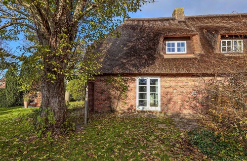 Almdorf House | Beautiful and cosy holiday home just a few kilometres from the North Sea coast.