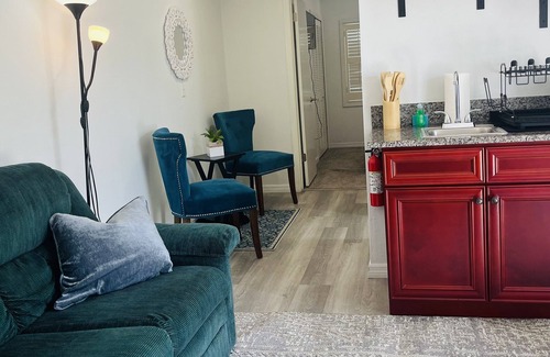 Bloomingdale Apartment | Beautiful and Cozy Apartment in Brandon, Tampa Florida