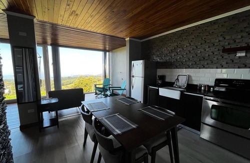 Monteverde Apartment | Beautiful and cozy apartment, 5kms - approx.10 mins - from downtown Santa Elenan