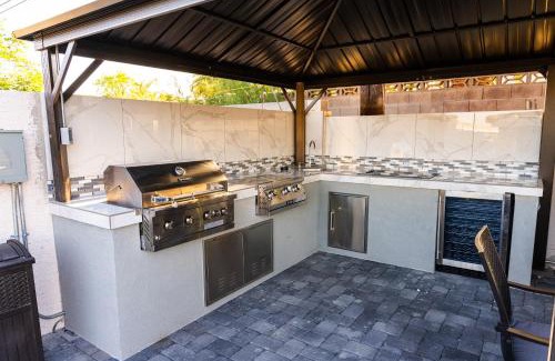 Las Vegas Villa | Beautiful and cozy family house pool and barbecue