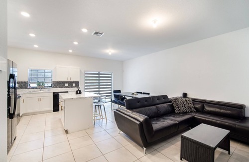 Florida City House | Beautiful and Cozy 3- bedroom townhouse