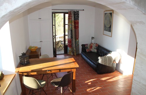 Lacoste Apartment | Beautiful and authentic village house with view in a magnificent site