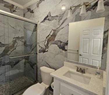 East County Civic Group Apartment | Beautiful And Modern, Valrico Apartment