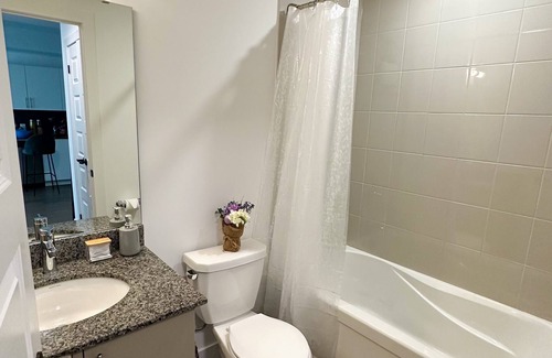 Guelph Apartment | Beautiful and Quiet one Bedroom With Private Bath in a 2 Bedroom Condo