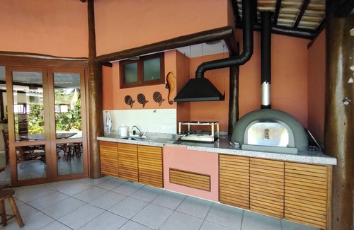 Praia do Pauba Condo | BEAUTIFUL and SAFE! 5 C AR SUITES, CLIMAT POOL, CHURRASQ + F. PIZZA PAÚBA-MARESIA