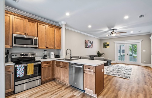 Crawfordville House | Beautiful and Spacious 3-bedroom townhome in Crawfordville