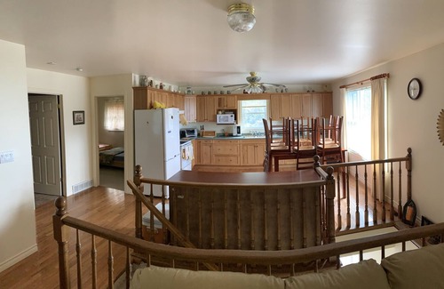 Bayfield House | Beautiful and Spacious Bayfield Cottage !