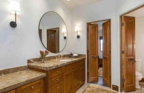 Aspen House | BEAUTIFUL AND SPACIOUS HOME-MOROON CREEK GOLF CLUB