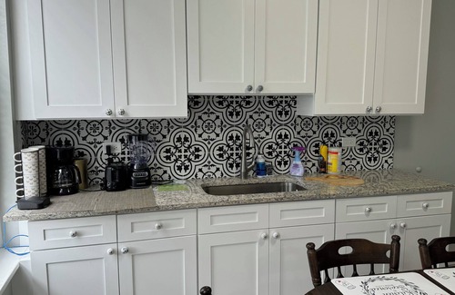 Pilsen Apartment | Beautiful and stylish 1 bedroom apartment in the heart of Pilsen "CASA PILSEN"