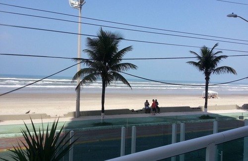 Centro Apartment | Beautiful and Top Beachfront Apartment with Wi - Fi