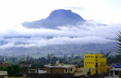 Cotacachi Condo | Beautiful Andes Mountains Condo