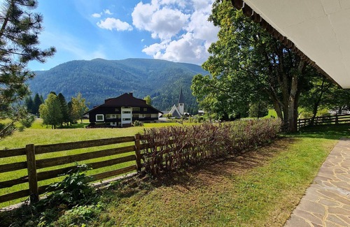 Sankt Oswald Apartment | Beautiful Apartment Near ski Resort