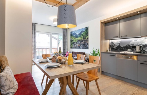 Haus im Ennstal Apartment | Beautiful apartment with a spacious balcony