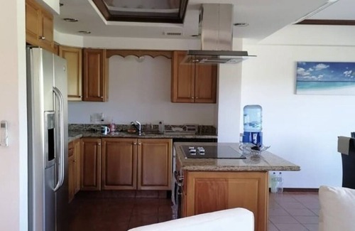 Marina Vallarta Apartment | Beautiful Apartment in the Marina w/ Jacuzzi & Golf Course View