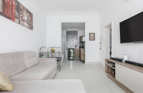 Ipanema Villa | Beautiful Apartment in Ipanema's Posto 9 - Ipa017