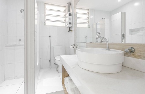 Ipanema Villa | Beautiful Apartment in Ipanema's Posto 9 - Ipa017