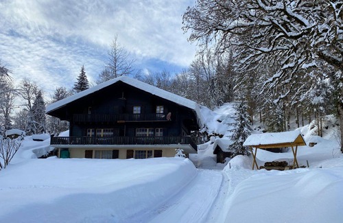 Vers L'Eglise Apartment | Beautiful apartment for 6 guests with WIFI, TV, balcony and parking