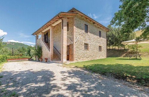 Valfabbrica Apartment | Beautiful apartment in Valfabbrica PG