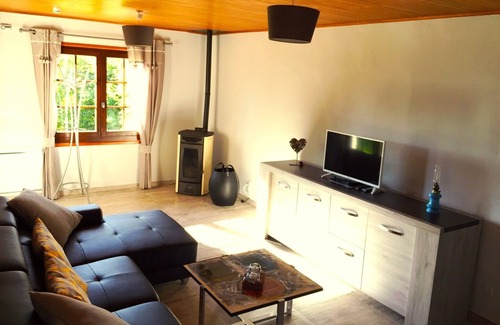 Saint-Cergues Apartment | Beautiful apartment with lake and mountain views