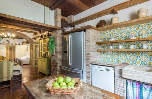 Rocca di Papa Villa | Beautiful apartment in villa for 13 people with A/C, WIFI, private pool, TV, patio and parking