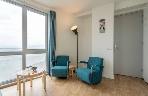Scherpenisse Apartment | Beautiful apartment with sea view