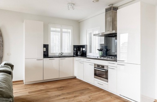 Vissershaven Apartment | Beautiful apartment, view on Scheveningen harbor.