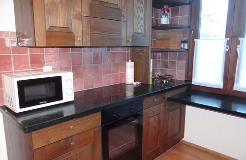 Engelberg Apartment | Beautiful apartment for 4 people with WIFI, pool, TV and balcony