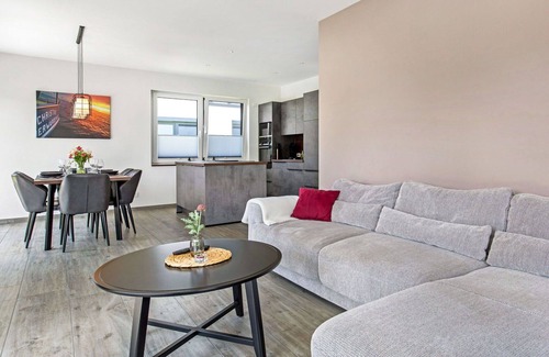 Butjadingen Apartment | Beautiful apartment for 11 guests with WIFI, TV and terrace