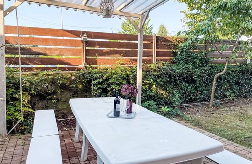 Bernareggio Apartment | Beautiful apartment for 6 people with A/C, pool, WIFI, TV, pets allowed and parking