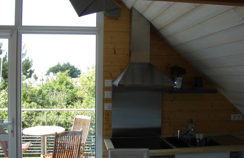Plougoulm House | BEAUTIFUL APARTMENT 150 M FROM THE BEACH, GARDEN, BBQ AND PRIVATE PARKING