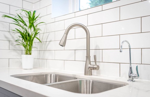 Alcona House | Beautiful Apartment 5 minutes from Innisfil beach