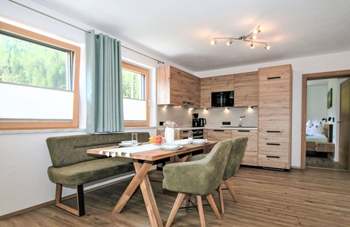 Distelberg Apartment | Beautiful apartment for 8 guests with WIFI and terrace