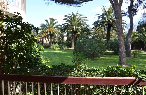 Porquerolles Apartment | Beautiful apartment between village and beaches - functional and quiet