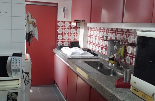 Copacabana Apartment | Beautiful apartment in the block of Copacabana beach! Come on!