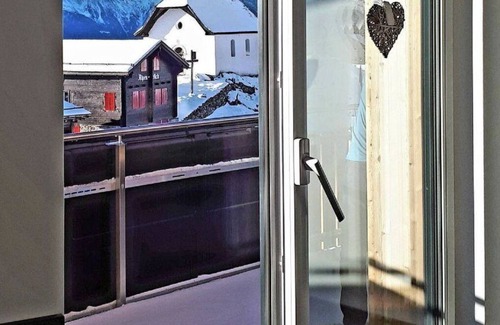 Bettmeralp Apartment | Beautiful apartment for 6 people with WIFI, TV and balcony