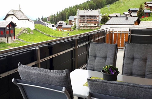 Bettmeralp Apartment | Beautiful apartment for 6 people with WIFI, TV and balcony