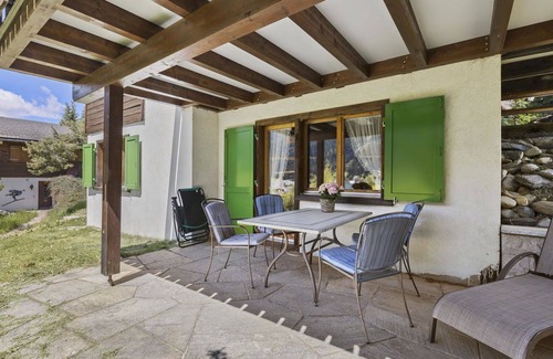 Churwalden Apartment | Beautiful apartment for 2 people with WIFI, TV, balcony and pets allowed