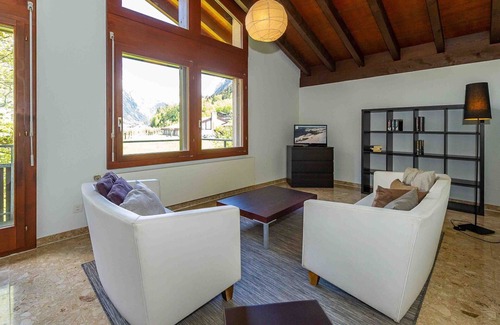 Engelberg Apartment | Beautiful apartment for 6 guests with WIFI, TV and balcony