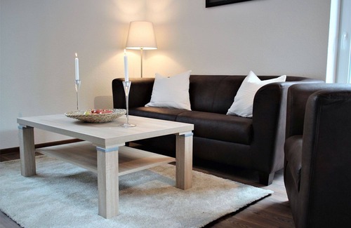 Thulsfeld Apartment | Beautiful apartment "Heidestrauch" right on the reservoir