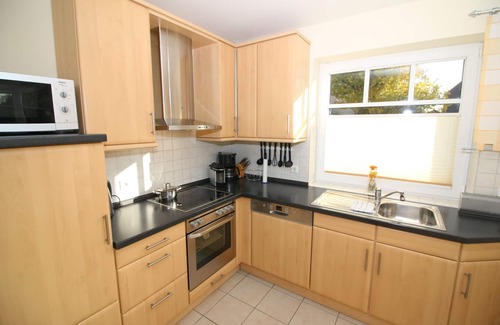 Horumersiel Condo | beautiful apartment with garden near the beach