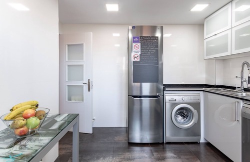 Barakaldo Apartment | Beautiful apartment for BEC, Bilbao BBK Live and close to beaches