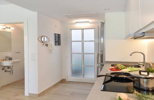 Pasito Blanco Apartment | Beautiful apartment for 4 people with A/C, WIFI, pool, TV, patio and parking