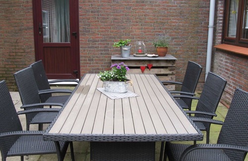 Armstorf Apartment | Beautiful apartment for 5 people with WIFI, TV, patio and parking