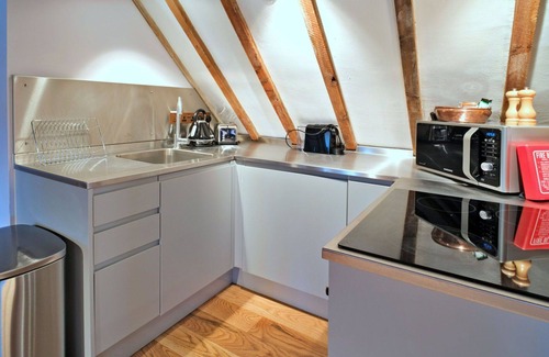 Brackley Apartment | Beautiful apartment for 3 people with WIFI and parking