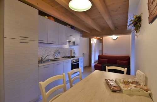 Pedesina Apartment | Beautiful apartment for 5 people with WIFI, TV, terrace, pets allowed and parking
