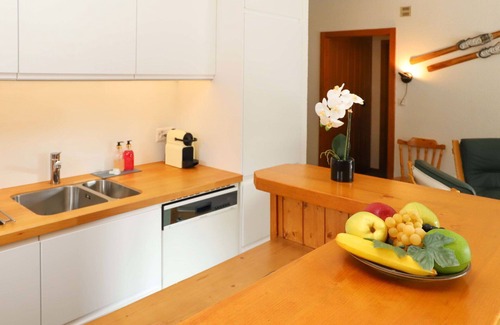 Champex-Lac Apartment | Beautiful apartment for 5 people with WIFI, TV, terrace, pets allowed and parking